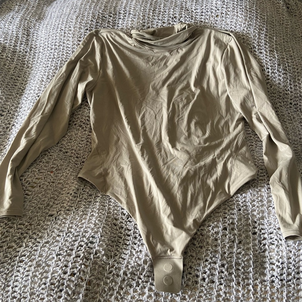 lululemon athletica Beige Long Sleeve Bodysuit